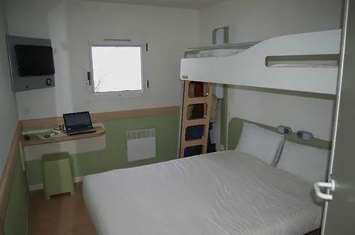 Hotel Ibis Budget Bords De Seine 2*